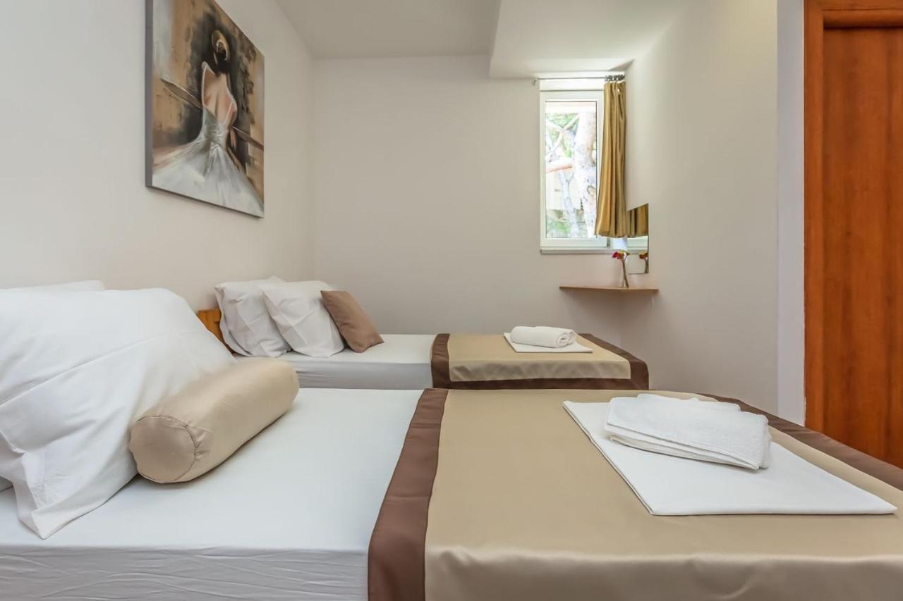 Motel Ljetni Raj Baška Voda Kültér fotó