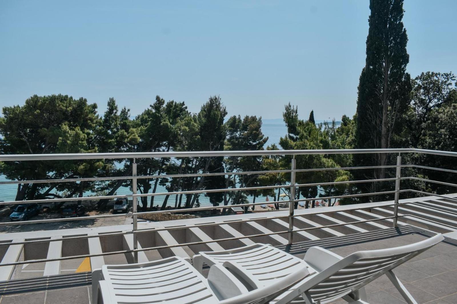 Motel Ljetni Raj Baška Voda Kültér fotó