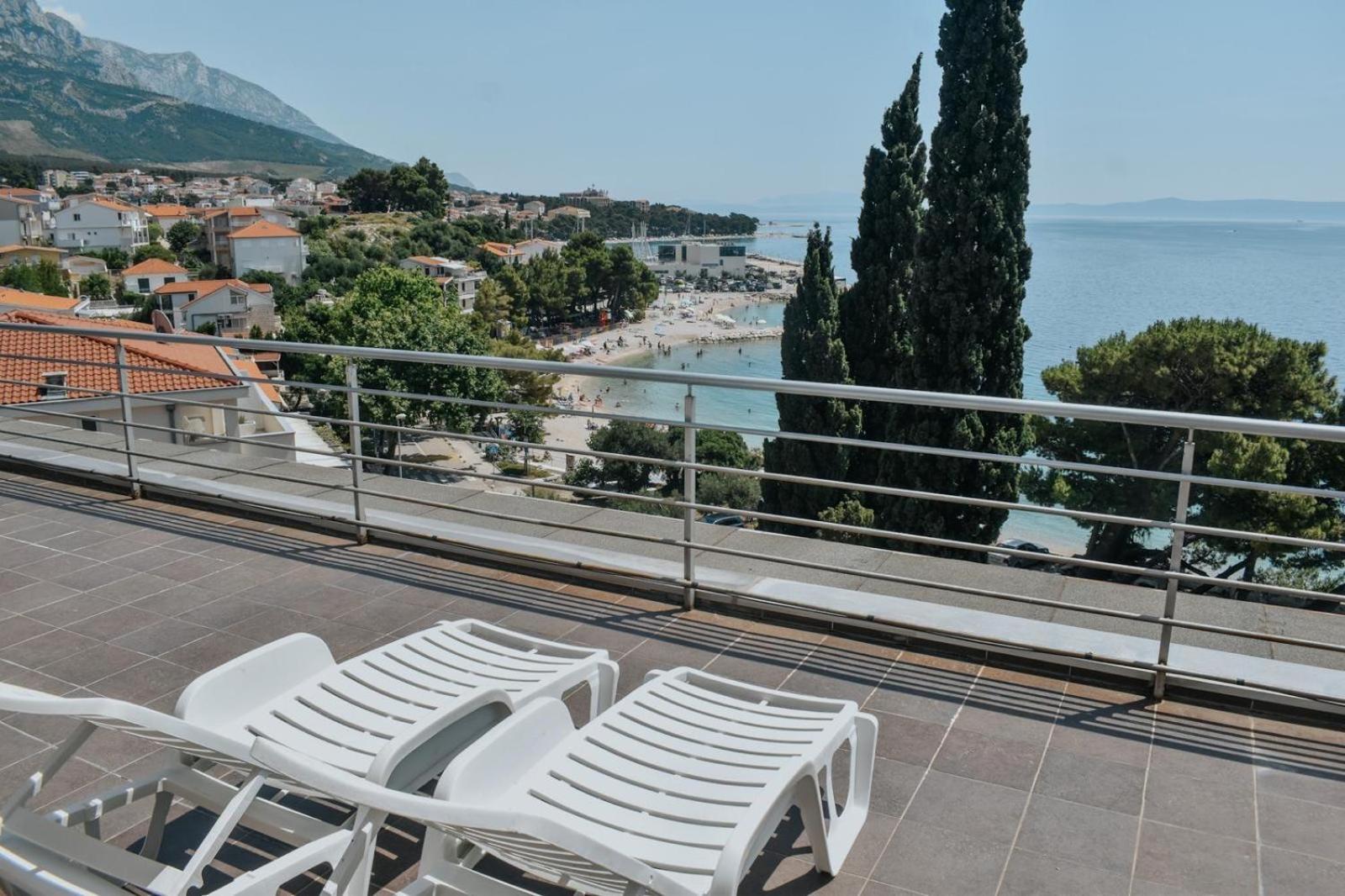 Motel Ljetni Raj Baška Voda Kültér fotó