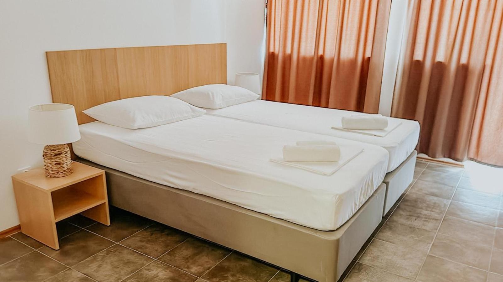 Motel Ljetni Raj Baška Voda Kültér fotó